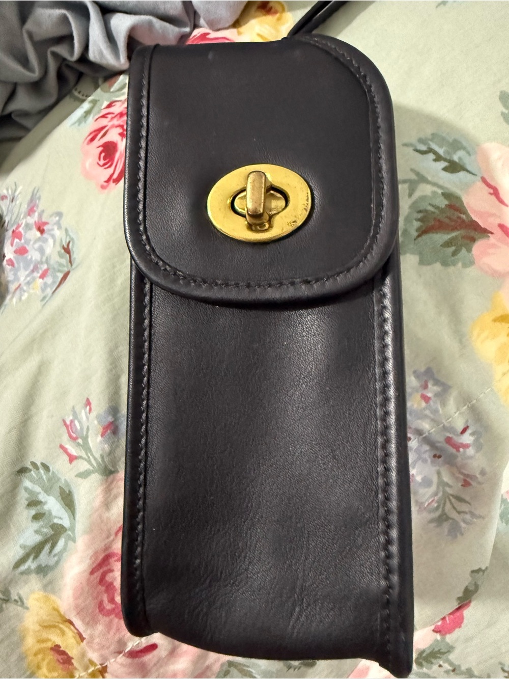 vintage leather sunglasses case — Coach /pouch